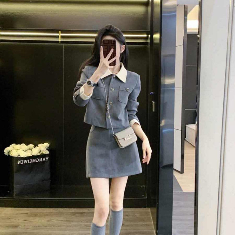 富家千金感套裙2025春秋新款气质翻领外套高腰显瘦半身裙两件套装