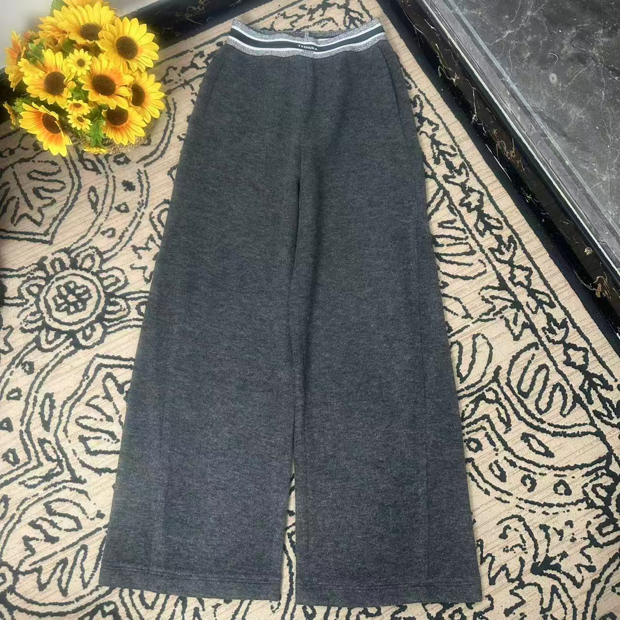 蘑菇英国代 TYZHURA 25早秋 深灰色松紧腰羊毛针织阔腿休闲裤