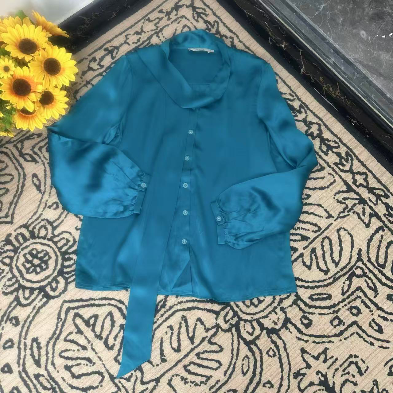 蘑菇英国代 TYZHURA 25早秋 海蓝宝领口飘带真丝衬衫