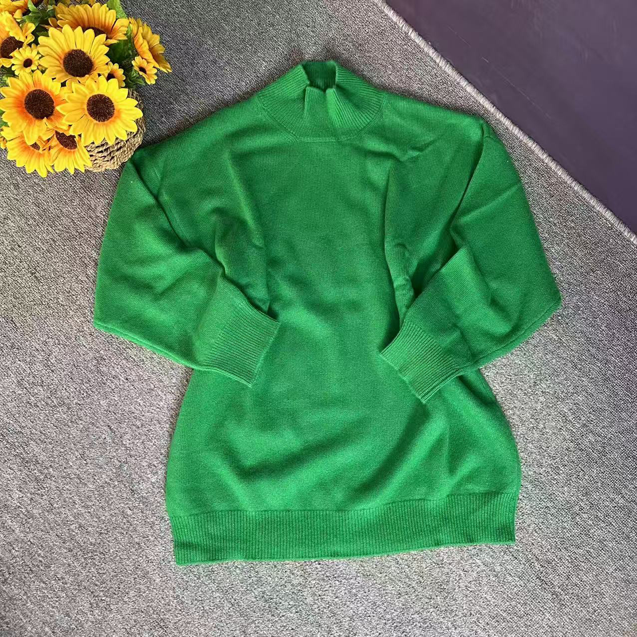 蘑菇英国代 TYZHURA 绿色中领针织长款羊绒衫