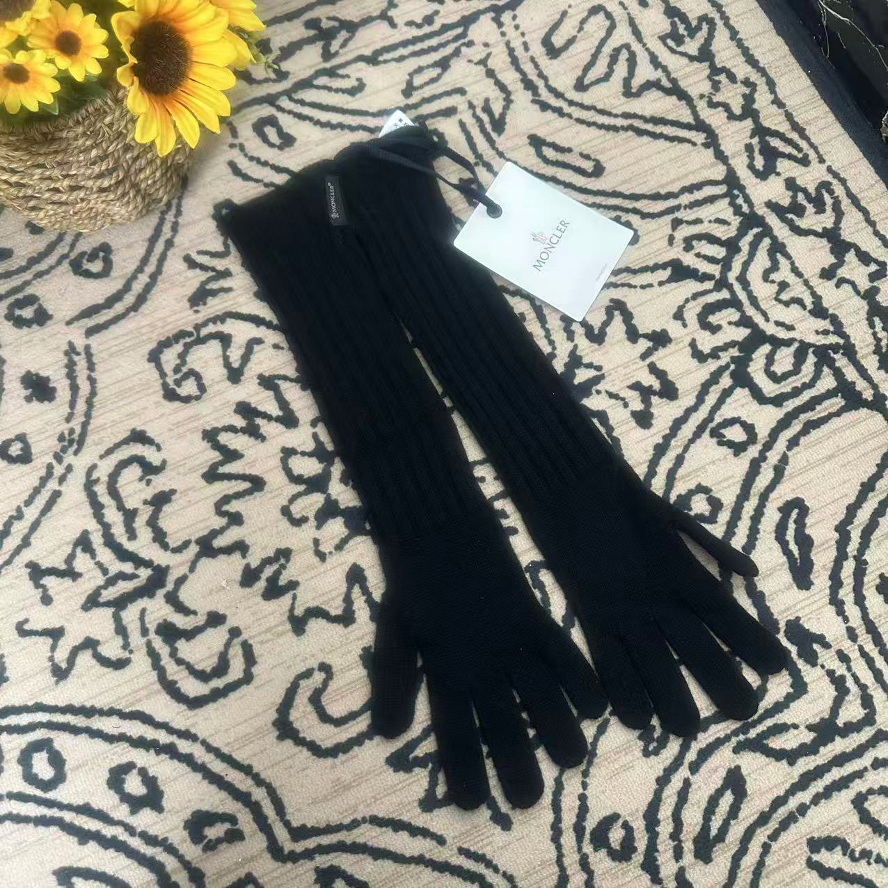 蘑菇英国代 黑色长款羊绒手套 M码