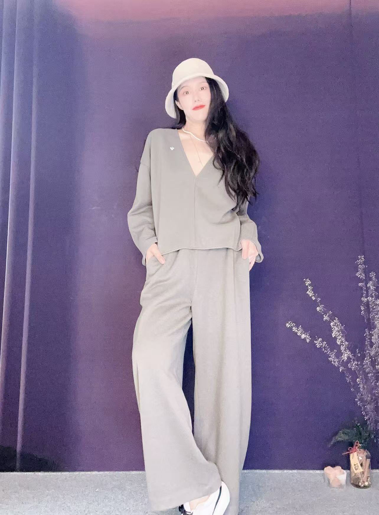 蘑菇英国代 TYZHURA 25早秋 暖棕灰色松紧腰羊绒混纺九分休闲裤