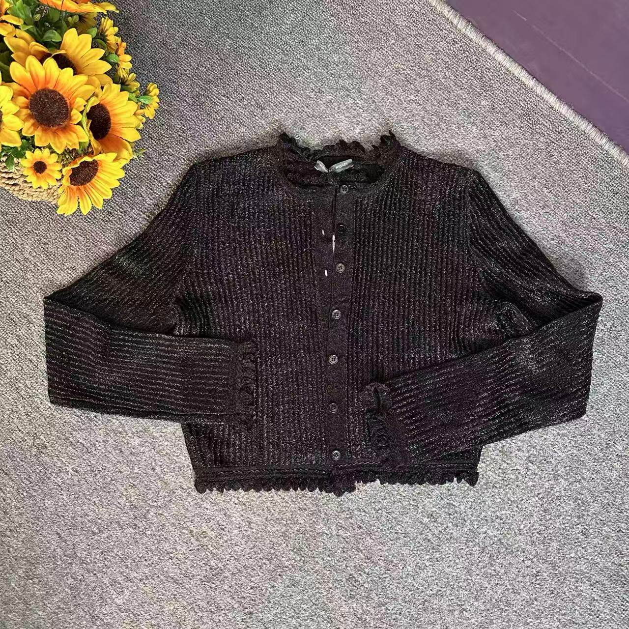 蘑菇英国代 经典黑色短款针织开衫上衣