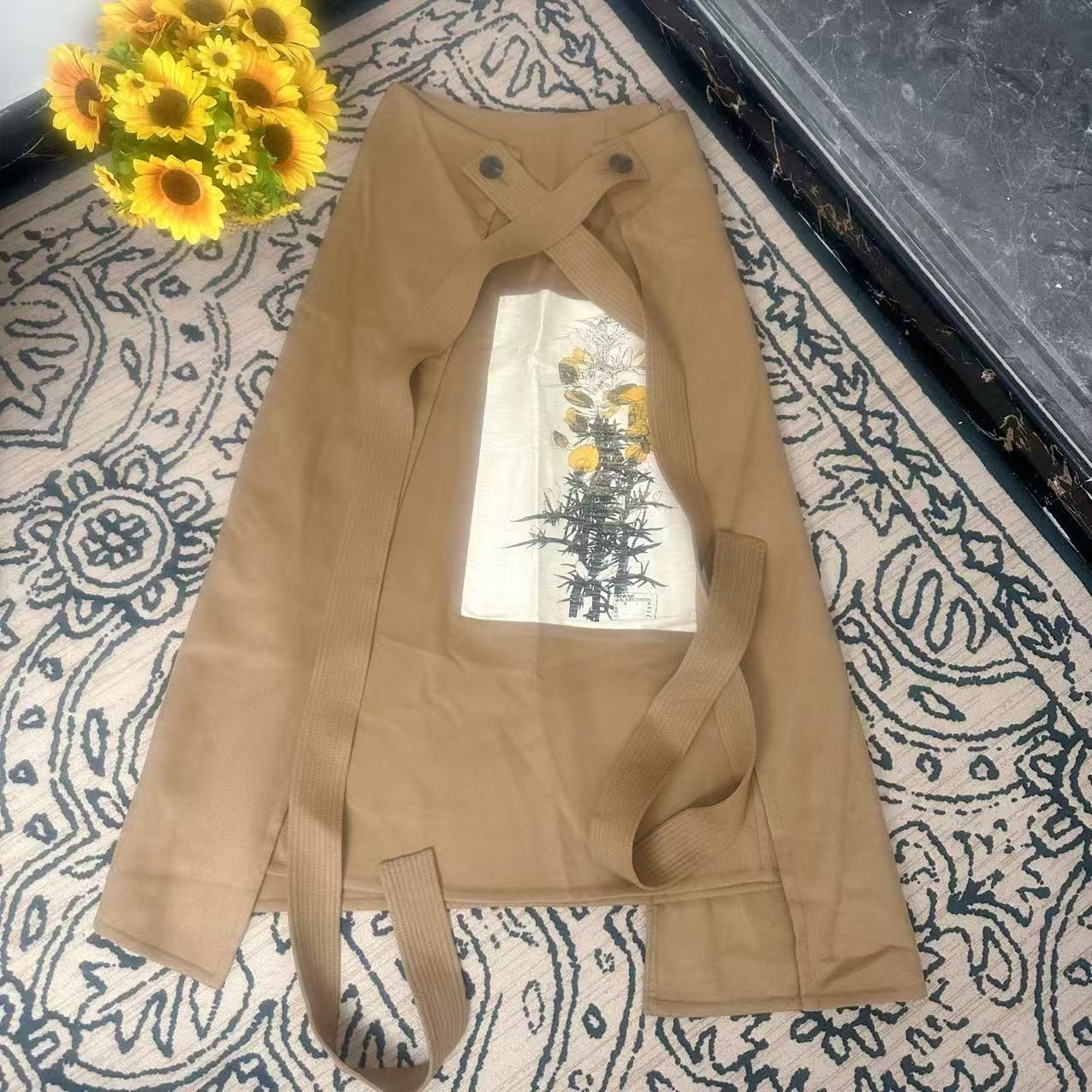 蘑菇英国代 驼色印花毛呢半身裙黑色36码腰围68