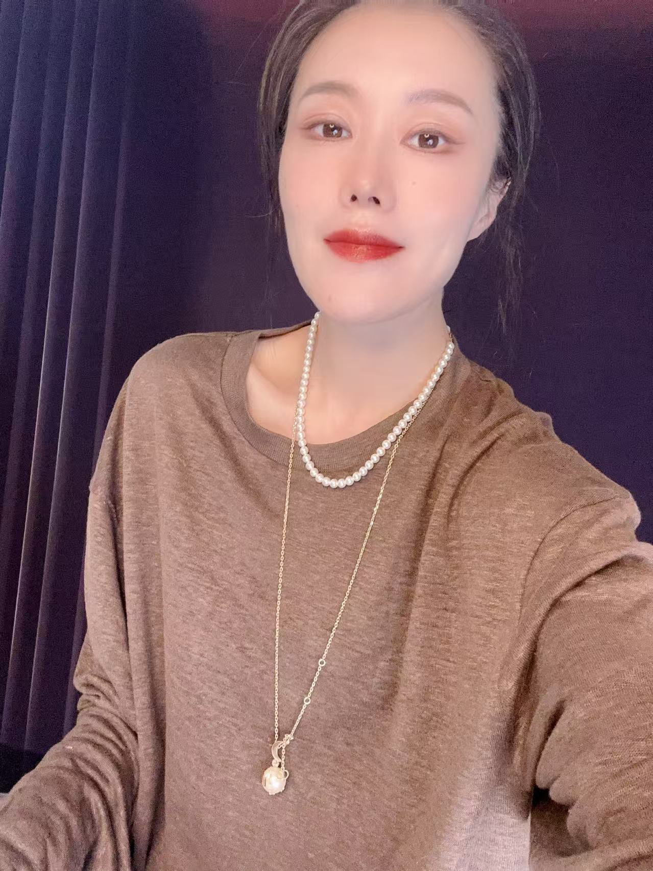 蘑菇英国代 TYZHURA 25早秋 深棕色长袖亚麻针织衫