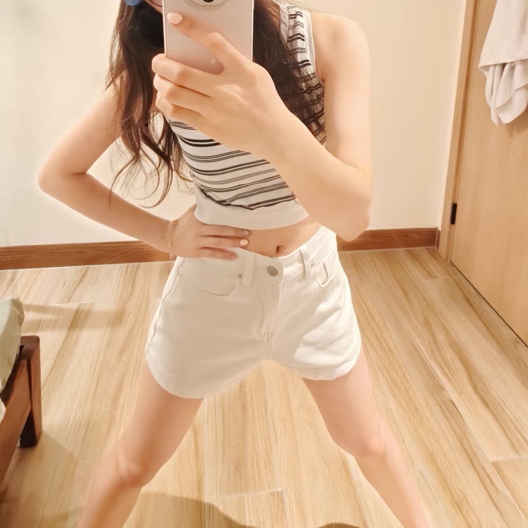 白色气质短裤女夏天外穿新款爆款高腰显瘦百搭A字时尚辣妹热裤子图片
