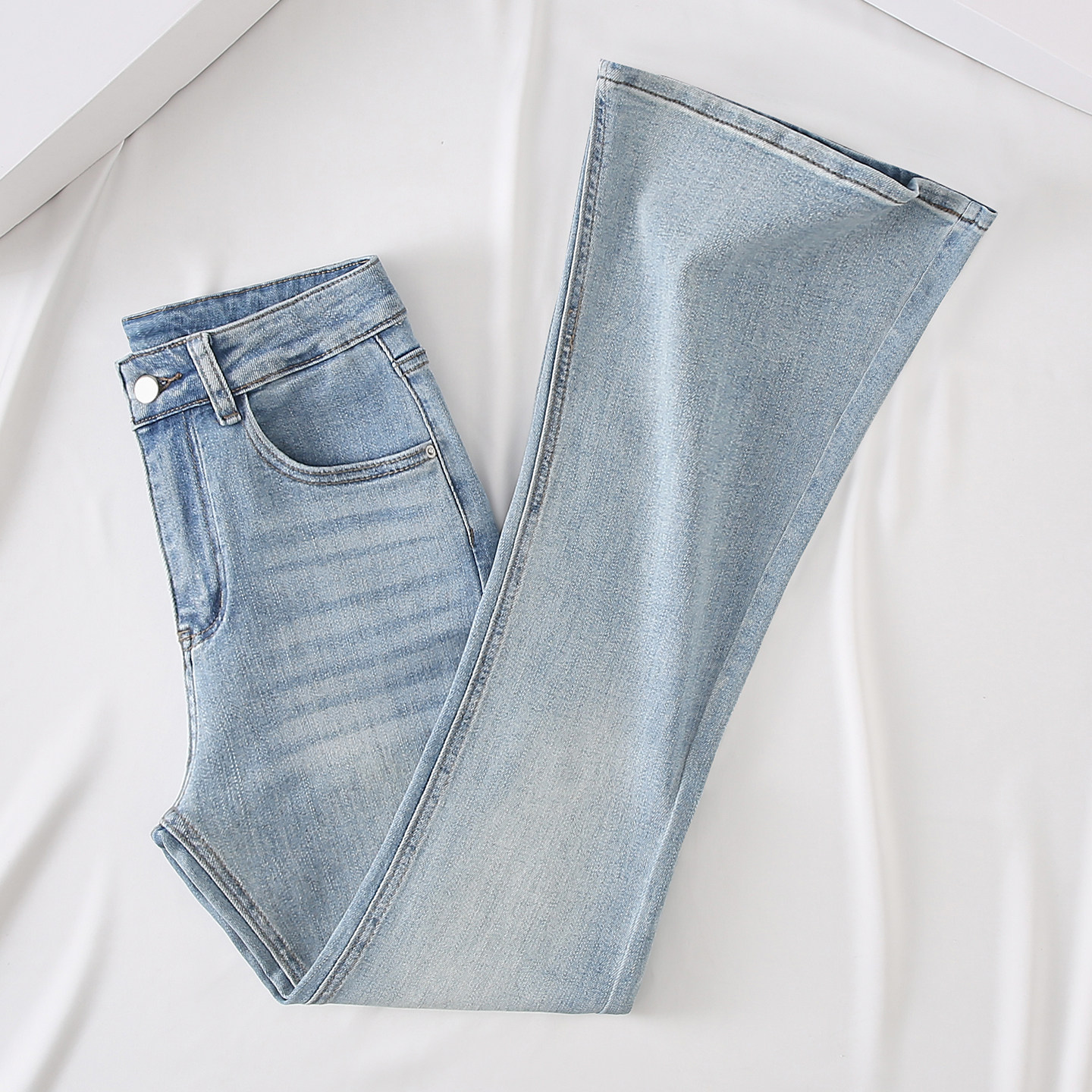 it :CHOCOOLATE浅蓝紧身微喇牛仔女高腰修身显瘦弹力拖地喇叭裤子