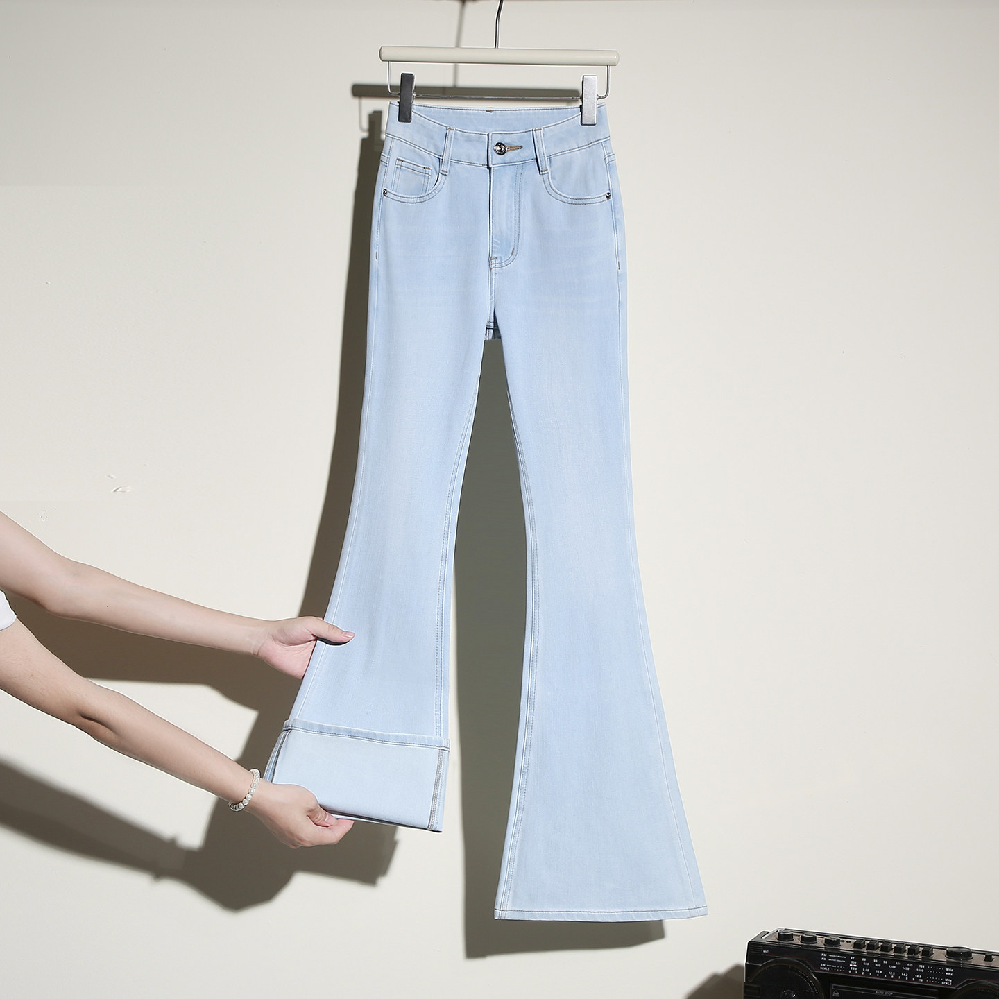 it :CHOCOOLATE浅色四面弹微喇牛仔裤女高腰显瘦紧身弹力喇叭裤子