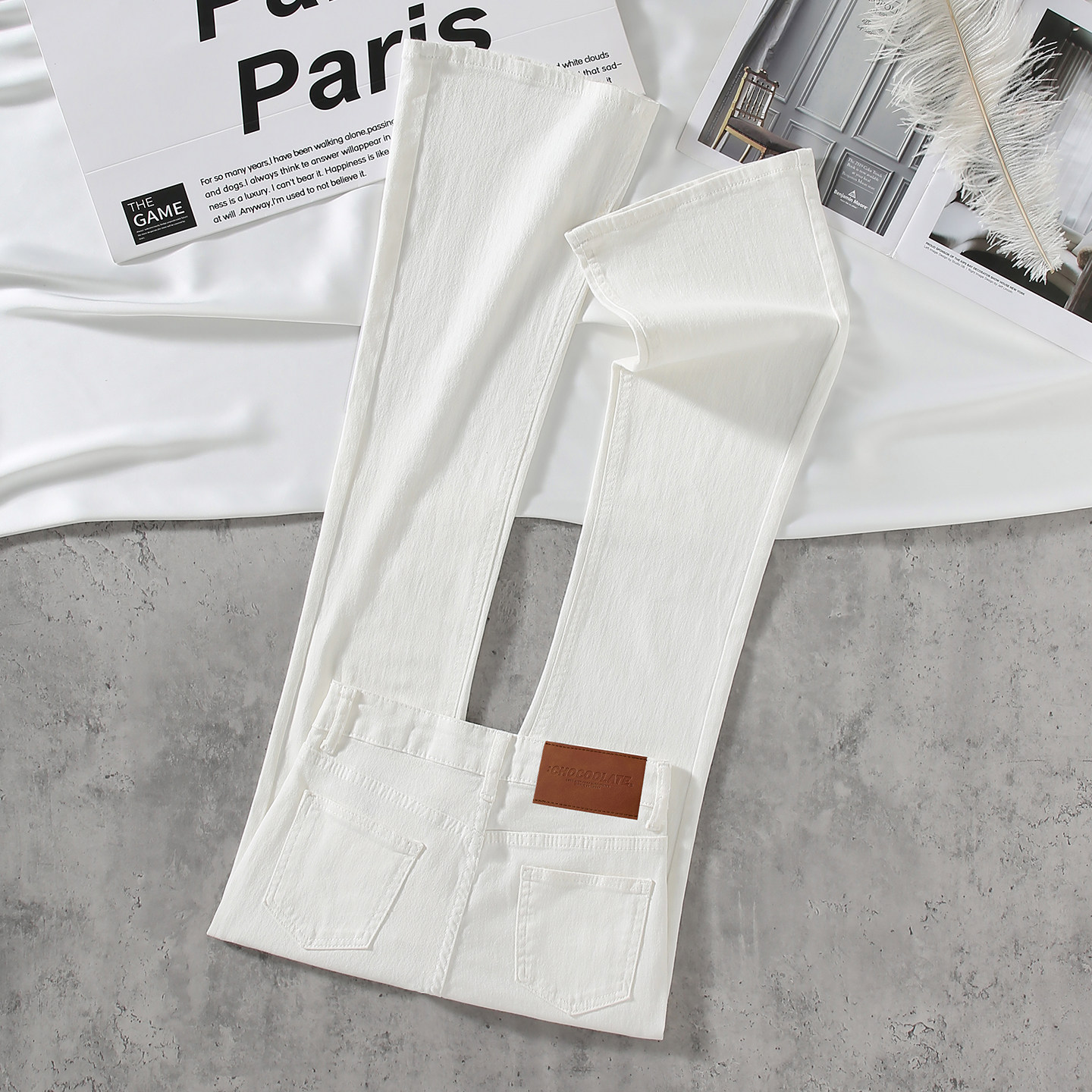 it :CHOCOOLATE白色高腰微喇牛仔裤女显瘦弹力小个子喇叭拖地裤子