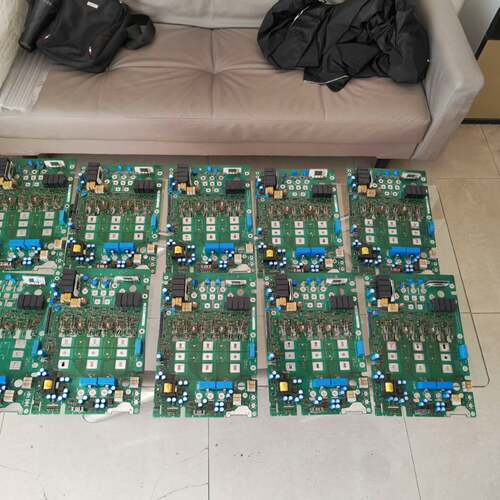 可维修8222LP.3F.V004伦茨EVS9328-ESV004议价