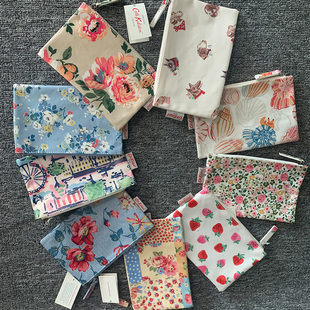 2023 新款Cath kidston经典防水PVC零钱包袋印花拉链狗狗印花卡包
