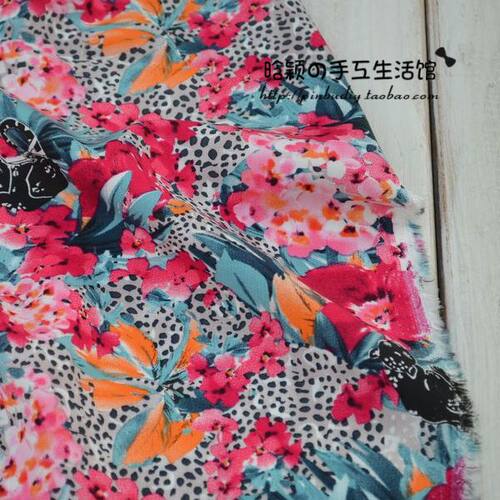 6折晗颖服装豹纹大花140cm棉布