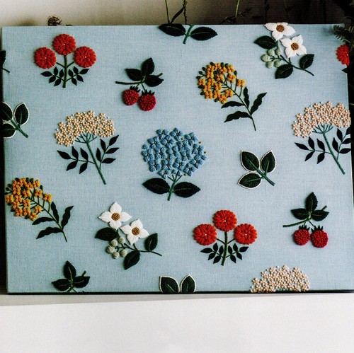 愉美子刺绣模板秋羊毛线新书