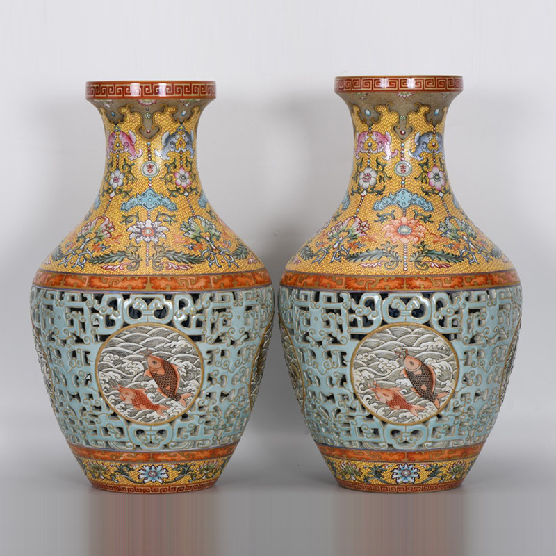 清乾隆瓷器珐琅彩吉庆有余吊鱼瓶古董古玩明清老瓷器旧货收藏品