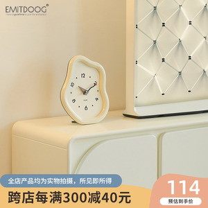 EMITDOOG客厅卧室创意时钟玄关装饰品电视柜高档大气座钟桌面摆件