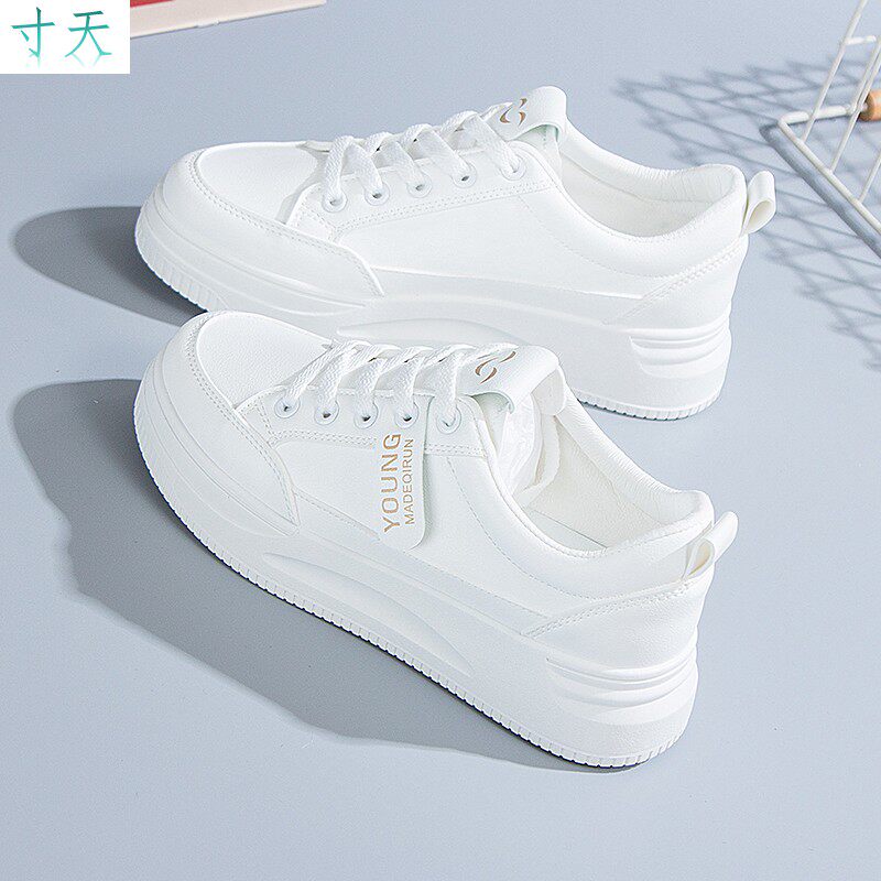 百搭踩屎感皮面小白鞋女2