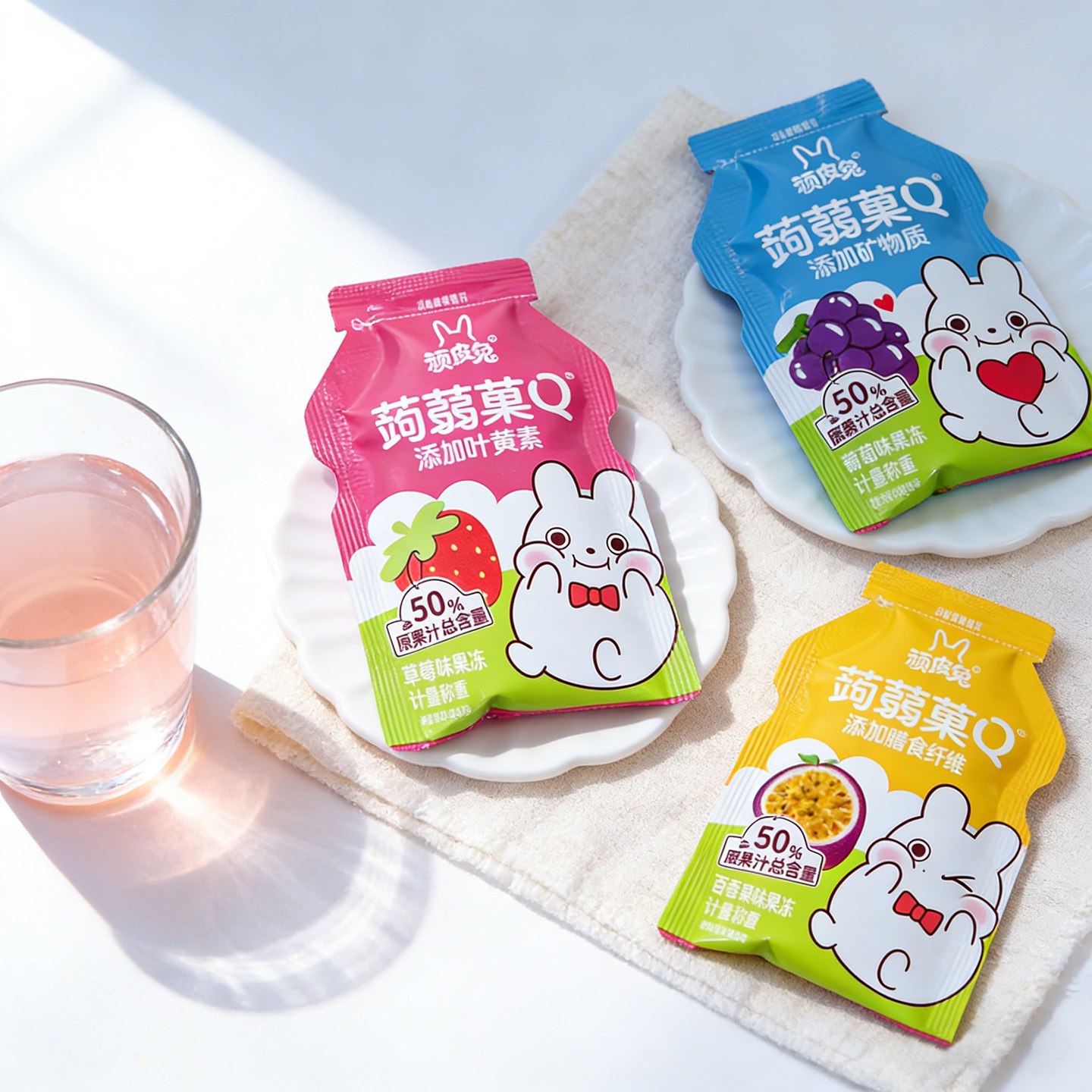 顽皮兔蒟蒻果冻零脂肪网红魔芋果汁果冻学生解馋休闲零食追剧小吃