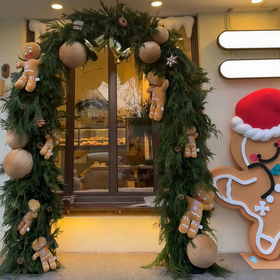 圣诞节橱窗店铺门头姜饼人玩偶装饰天竺少女圣诞树氛围感美陈打卡