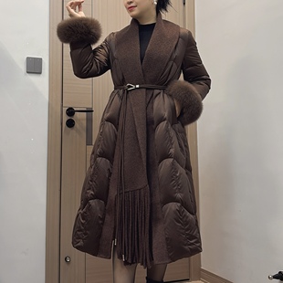 原创2025冬时尚大翻领白鸭绒长款过膝羽绒服女装气质收腰保暖外套