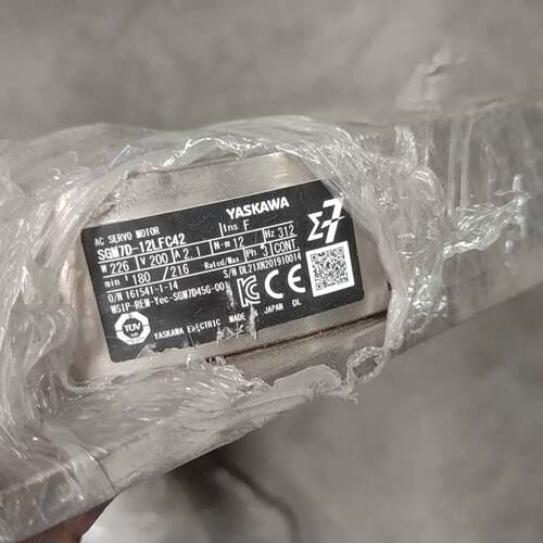 可维修安川7伺服电机 SGM7D-12LFC42议价