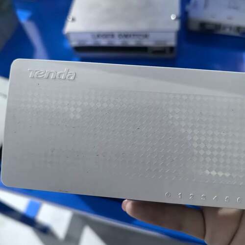 可议价Tenda腾达S108 8口百兆交换机