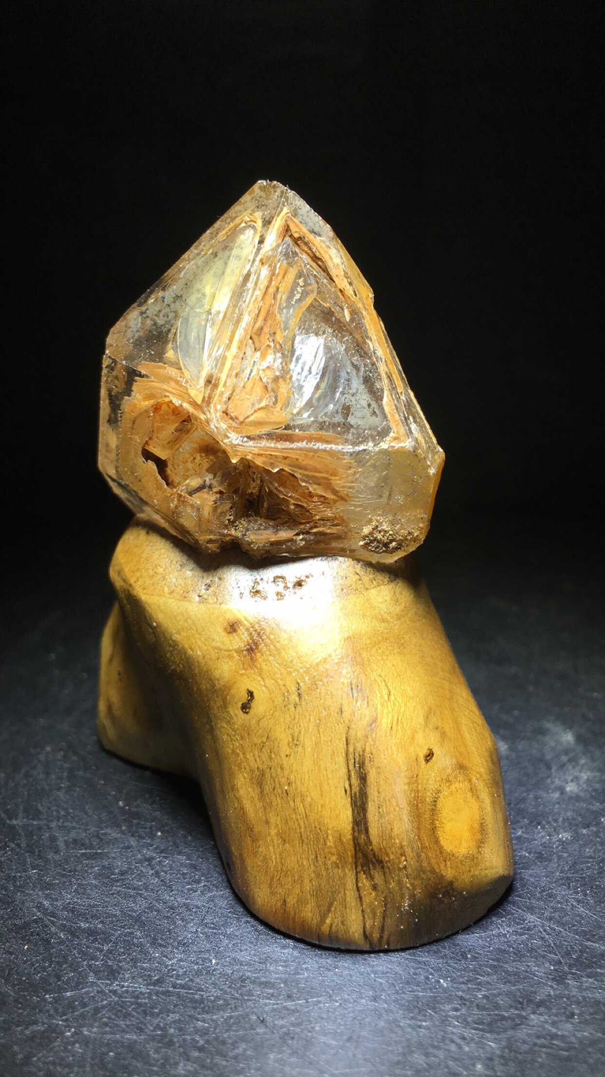 黄泥千层泥开窗水晶原石天然