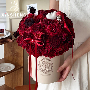 花店鲜花束手工DIY浪漫插花盒 原创柔雾玫瑰圆桶 臻选性价比 芯苼