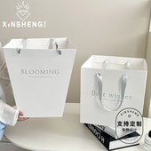 盒花艺资材 简约英文烫银手提袋鲜花束插花袋高级包装 芯苼定制