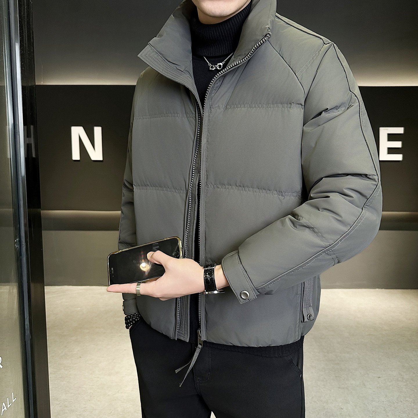 工装鸭绒羽绒服男士冬季立领潮牌2026新款加厚短款面包服冬装外套
