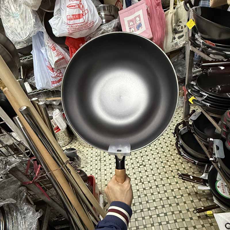 阿能代購陳枝支記香港正品平底鑄鐵生鐵無涂層底燃氣電磁爐通用