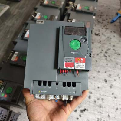 ATV310HU30N4E施耐德变频器，成色漂亮，功能包好，议价