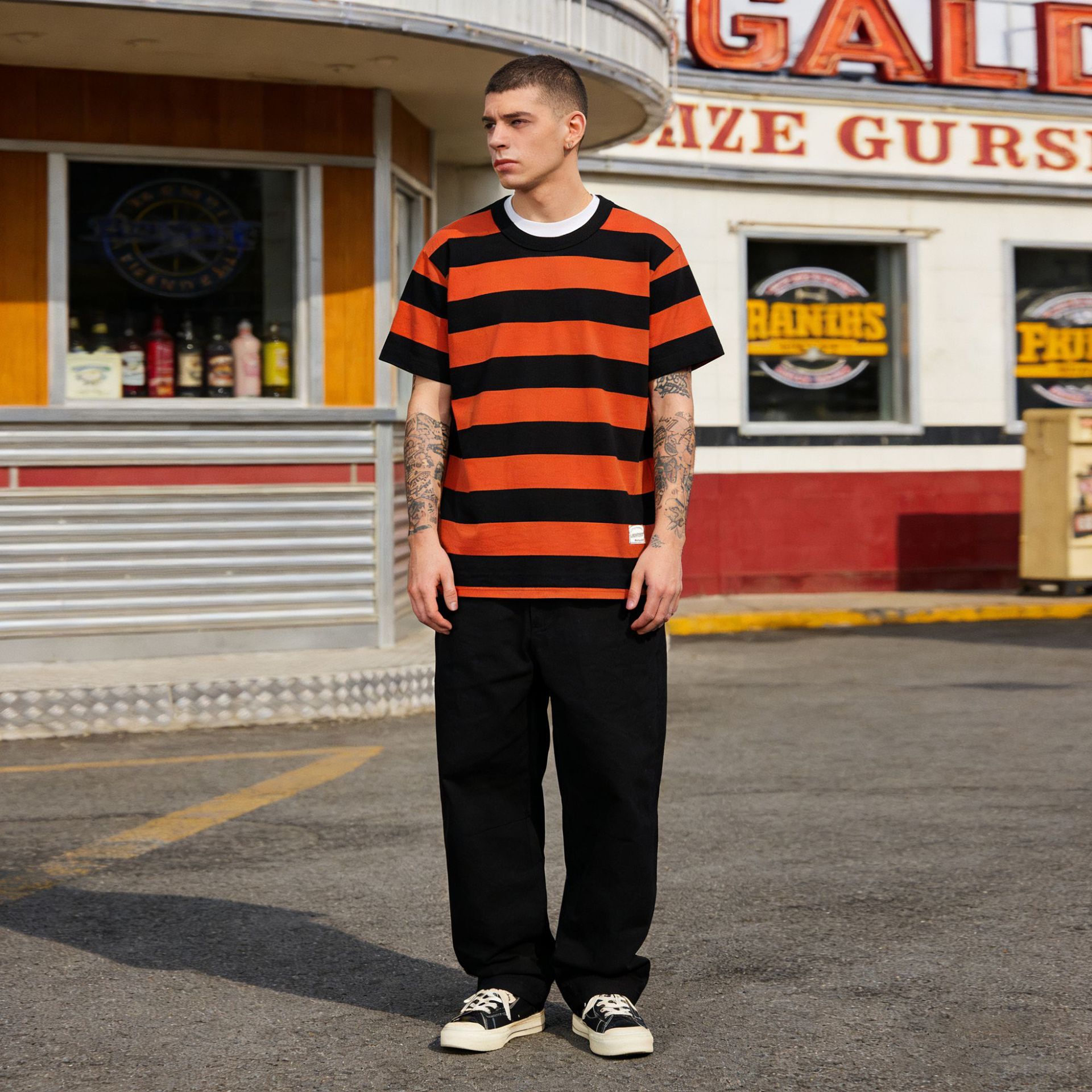 OKONKWO新款美式复古咔叽T恤 重磅囚犯机车男短袖厚款大条纹T恤图片