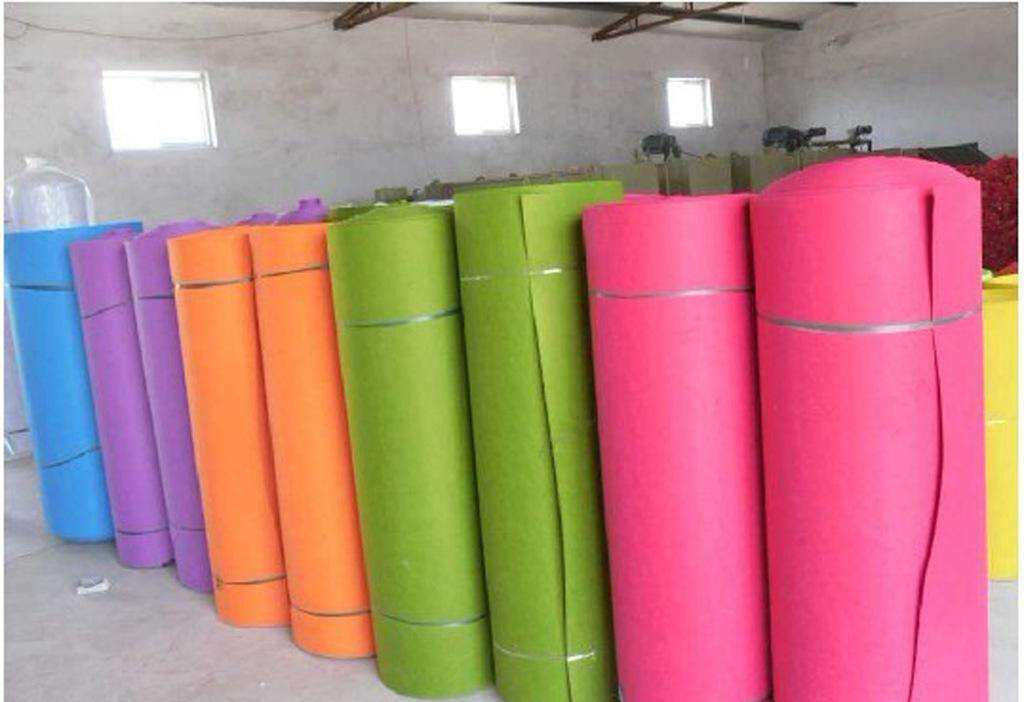 （绿，红，黑，黄彩色毛毡书画毡工艺毛毡1*1米3mm 羊毛毡材料包