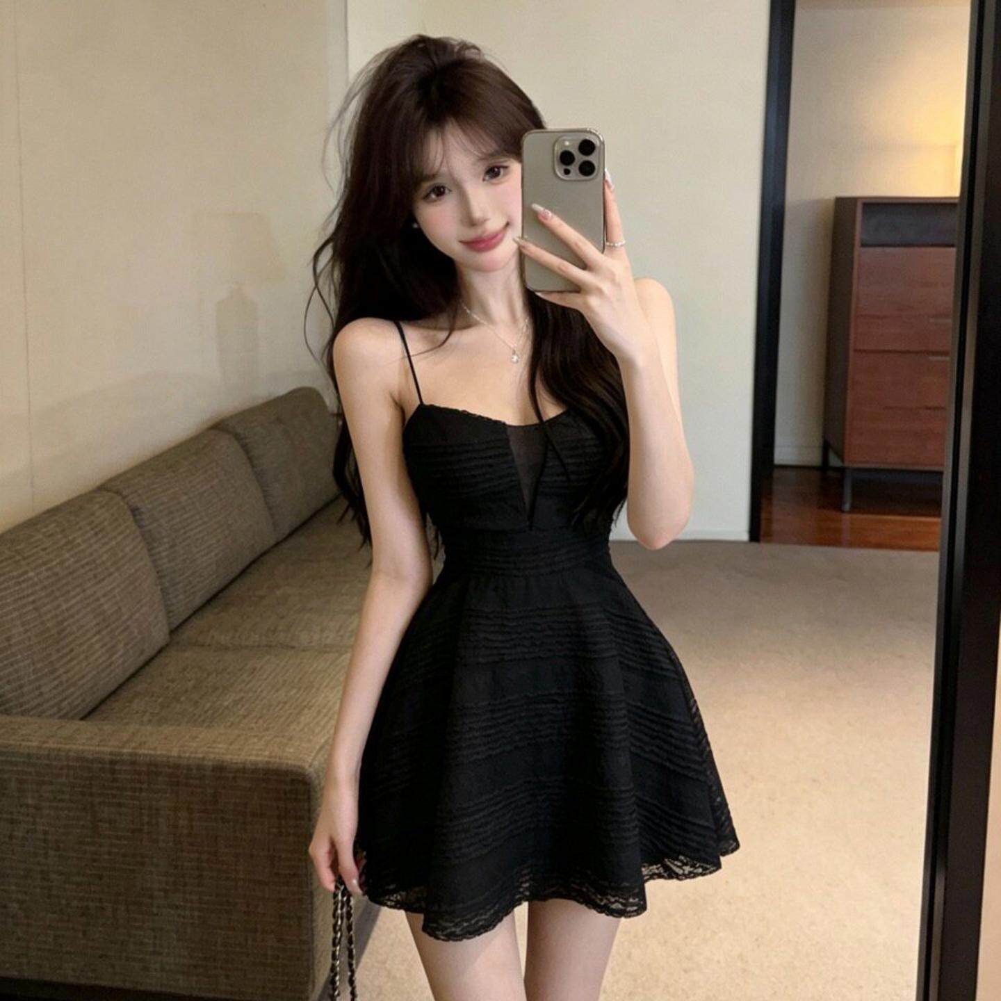 性感低胸吊带连衣裙新款夜场店足疗桑拿技师工作服收腰大摆蹦迪裙