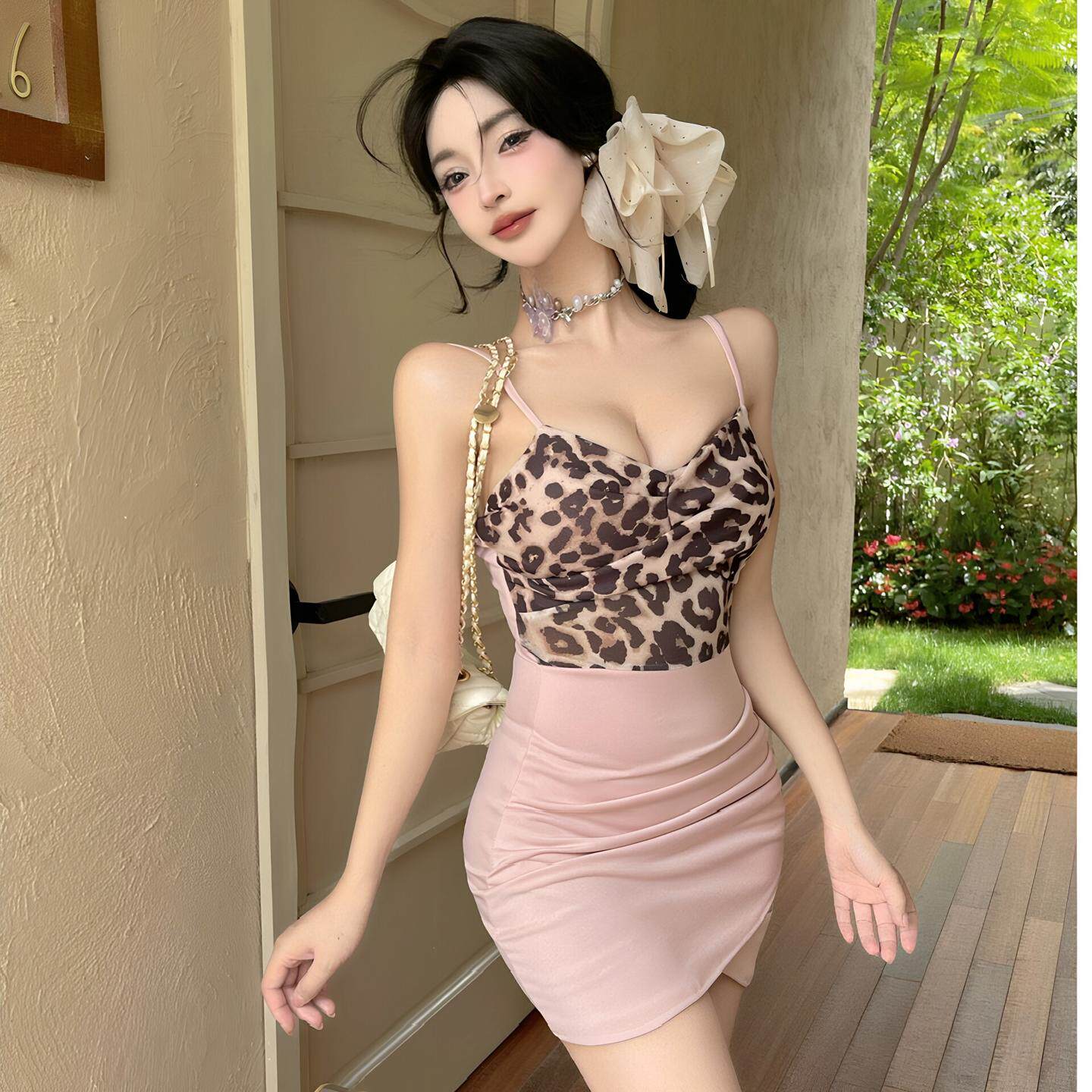 性感网纱豹纹拼接吊带连衣裙修身显身材不规则包臀裙足疗技师工衣