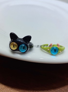 黑色猫咪绿色小怪开口金属戒指