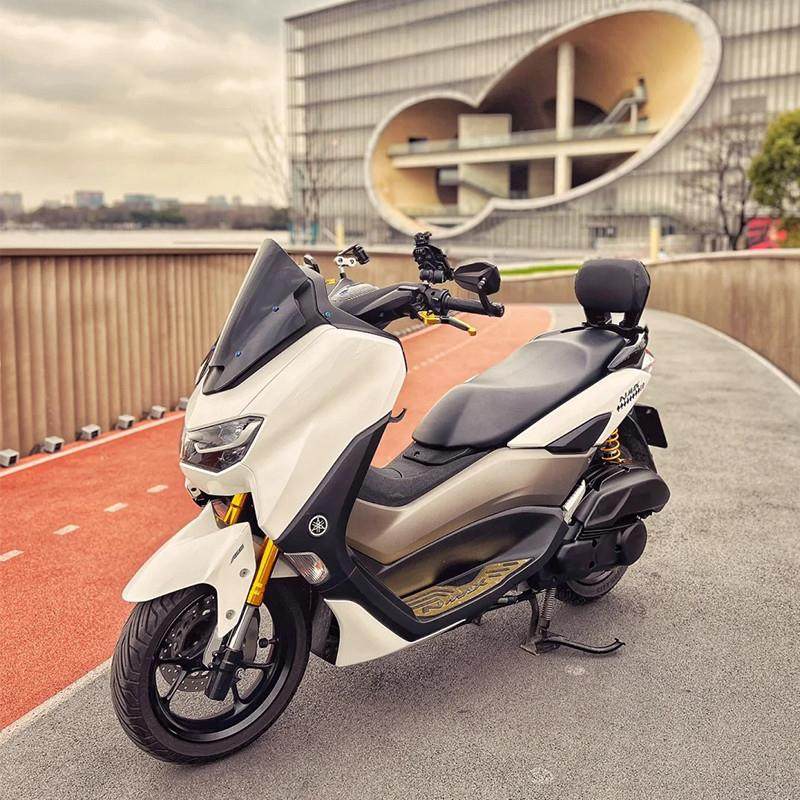 适用雅马哈NMAX155改装挡风玻璃战斗款前挡风风挡防风板护胸透明