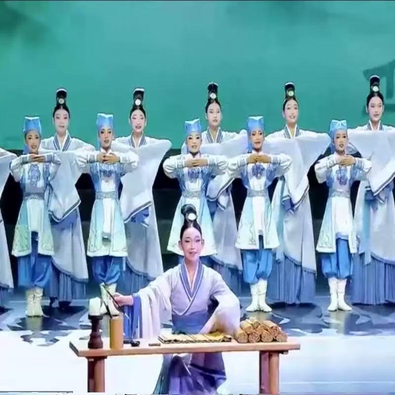 汉唐舞蹈服装国学古诗歌朗诵