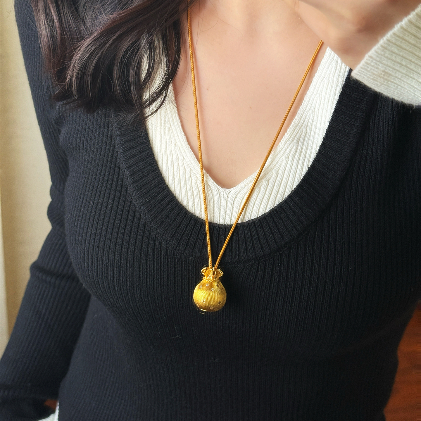 新中式金色钱袋子吊坠项链女长款