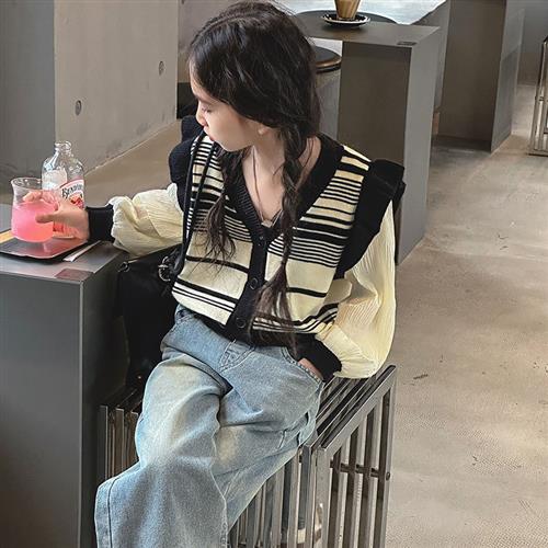 女童套装2023秋季新款儿童条纹假两件拼接针织开衫毛衣洋气牛仔裤