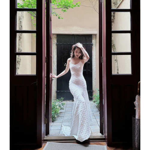 Tension Archive  不规则大裙摆斜裁修身针织吊带裙