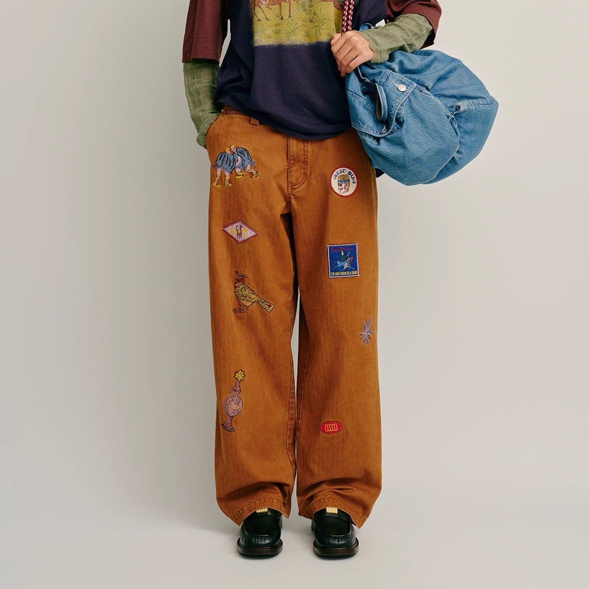 GARCON BY GARCON设计师品牌25SS刺绣故事装饰标拼接式工装裤