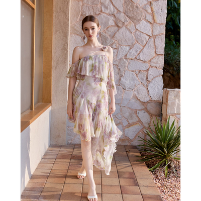 Wardrobes by chen25AW 绯云叠梦真丝⾦条乔其蝴蝶结连⾐裙