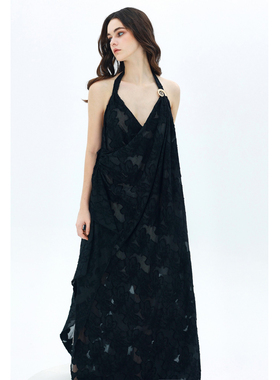 MOOD X MIURA Kemea 黑色提花不对称荷叶边露背连衣裙