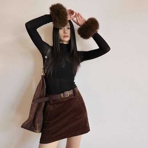 CNLEEWEI 25秋季新款 复古灯芯绒短裙 可拆玫瑰针织打底上衣