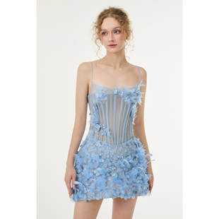 26SS法式 21SIX 刺绣钉珠立体花朵羽毛网纱鱼骨连衣裙礼服 现货