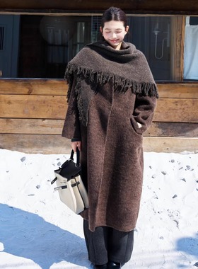Queen Date 25AW秋冬 黑灰色咖色披肩logo羊毛大衣