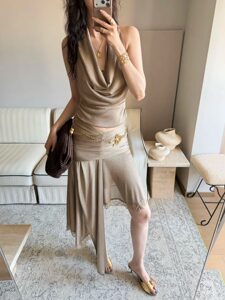 CNLEEWEI 26AW 挂脖金属环荡领工字 交叠密褶飘带不规则显瘦半裙