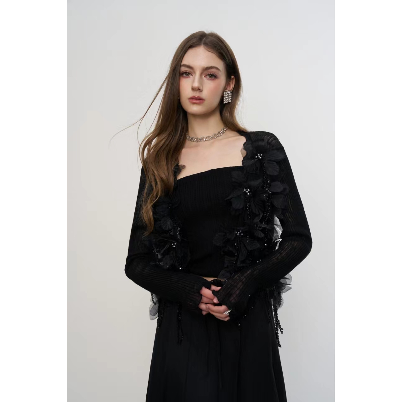 Aimme sparrow25SSS 花朵吊坠针织开衫腰间系带百褶长裙