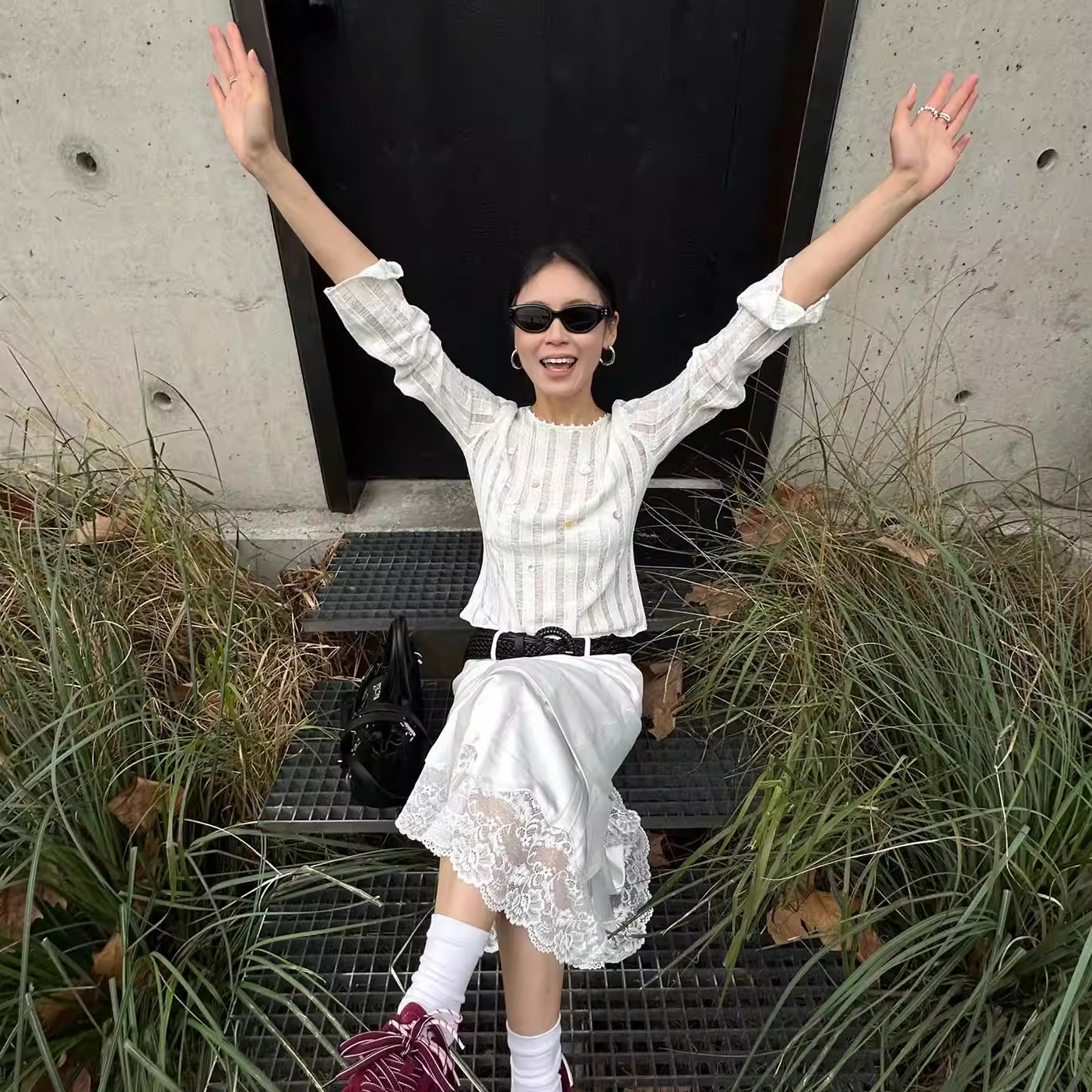 MARRMO马髦 ·海螺贝母装饰镂空针织套头衫